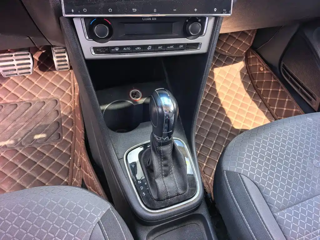 Volkswagen Polo — миниатюра 13
