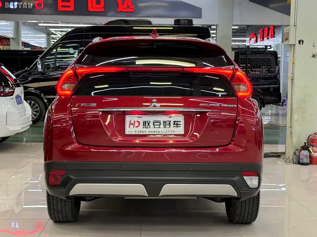 Mitsubishi Eclipse Cross 1.5T CVT 4WD True I Edition, фото 19