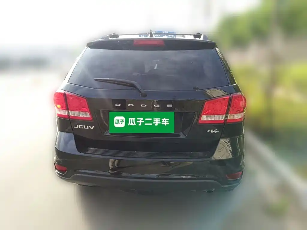 Dodge Journey — миниатюра 3