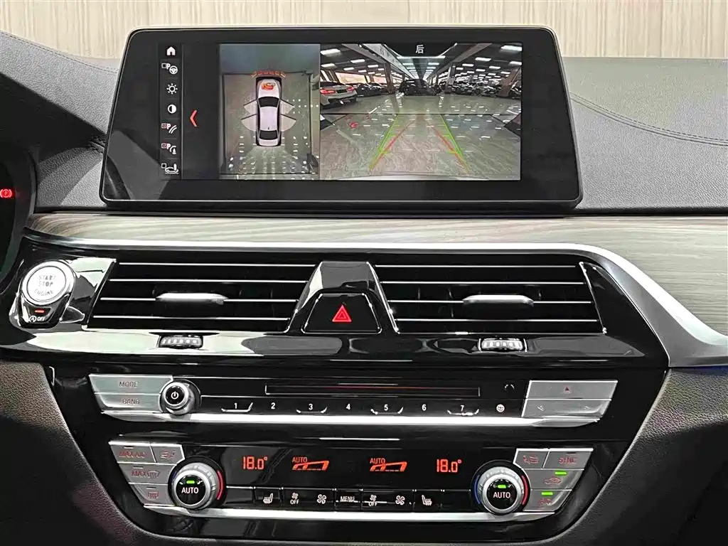 BMW 5 Series — миниатюра 15