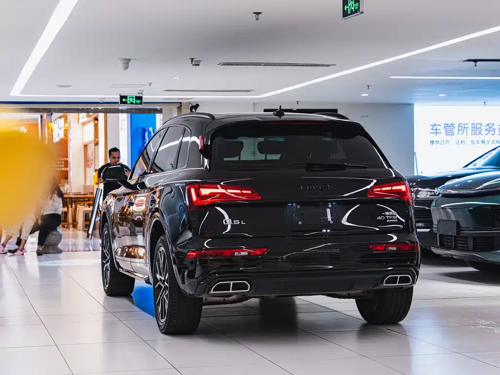 Audi Q5L 2024 40 TFSI Luxury