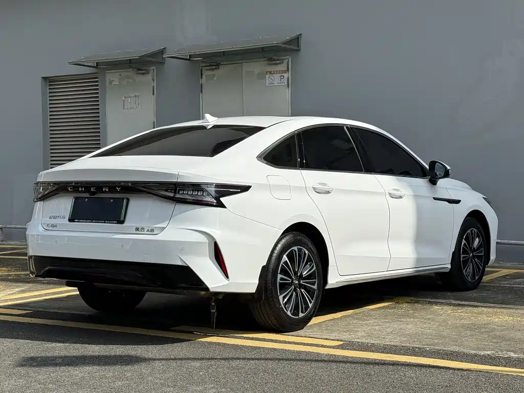 CHERY FENGYUN A8