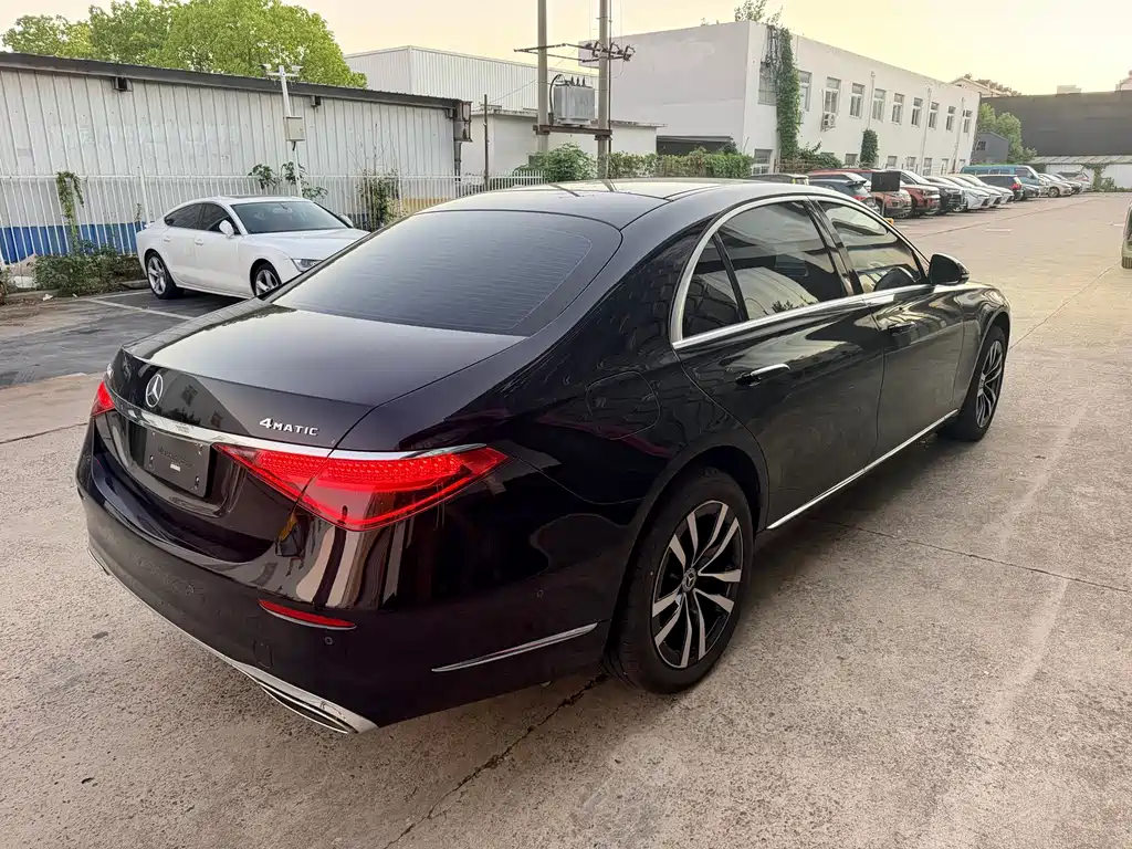 Mercedes-Benz S-Class — миниатюра 10