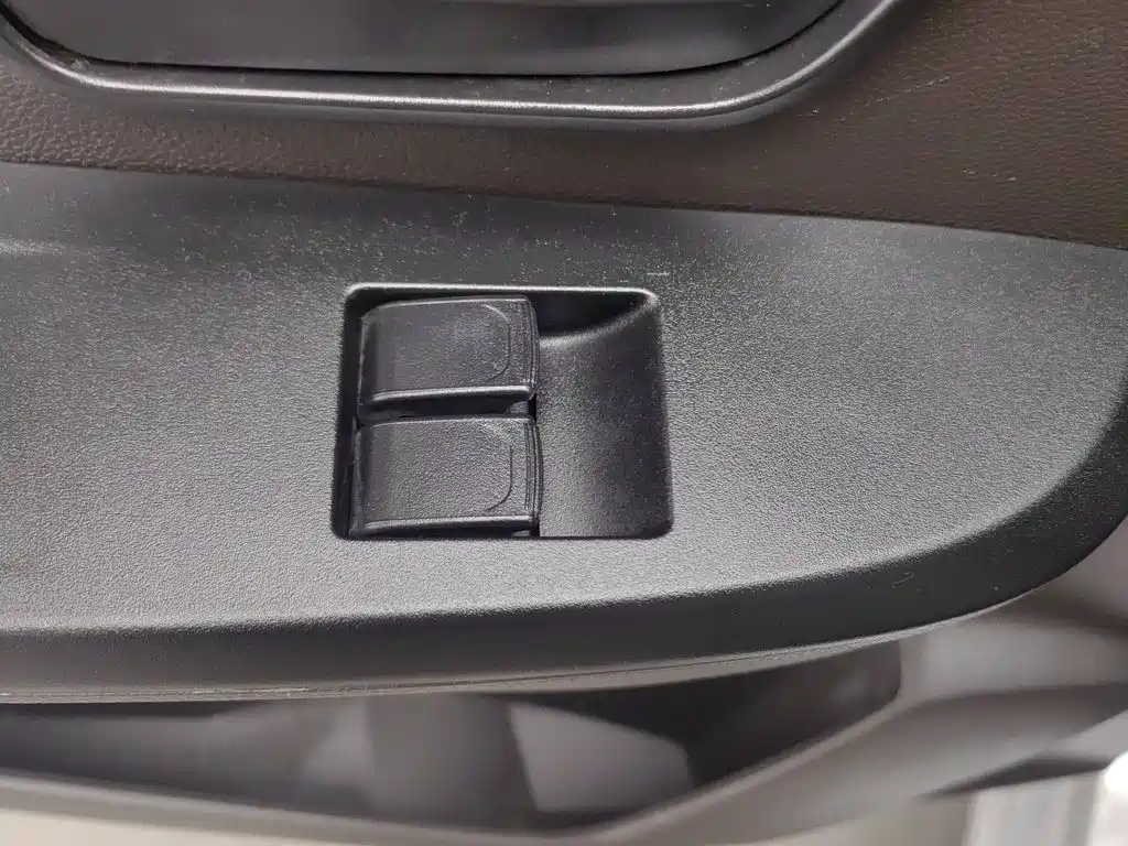 Wuling Hongguang V — миниатюра 9
