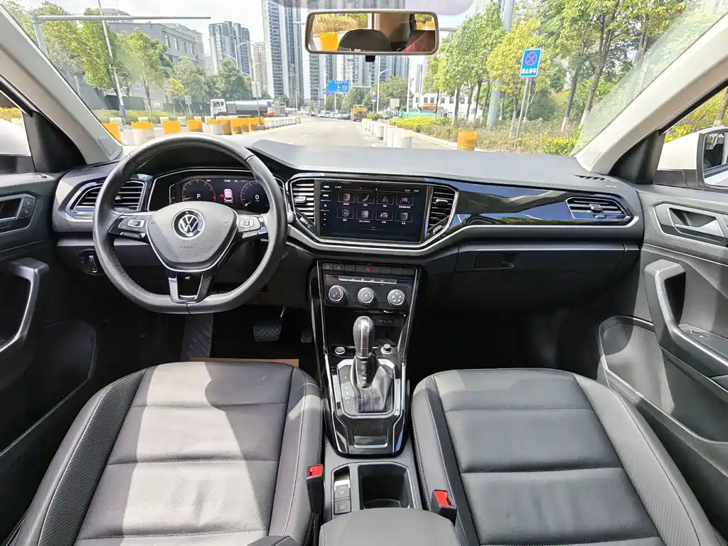 Volkswagen T-Roc — миниатюра 6