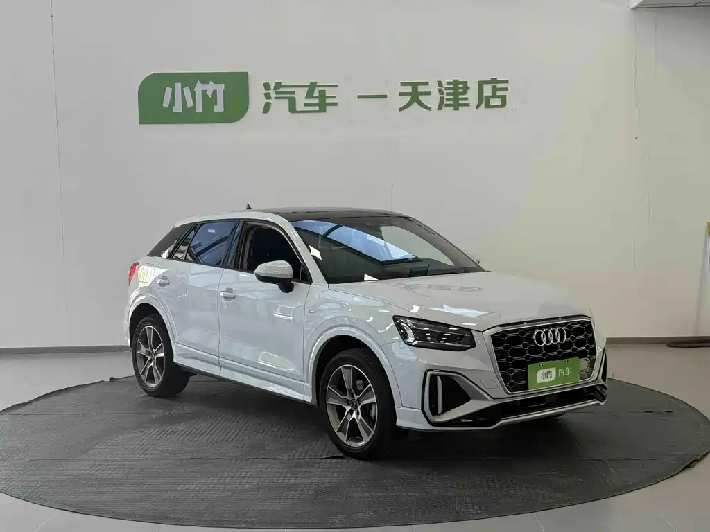 Audi Q2L — миниатюра 3