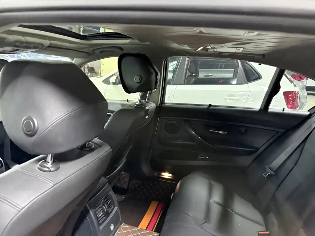BMW 3 Series — миниатюра 12