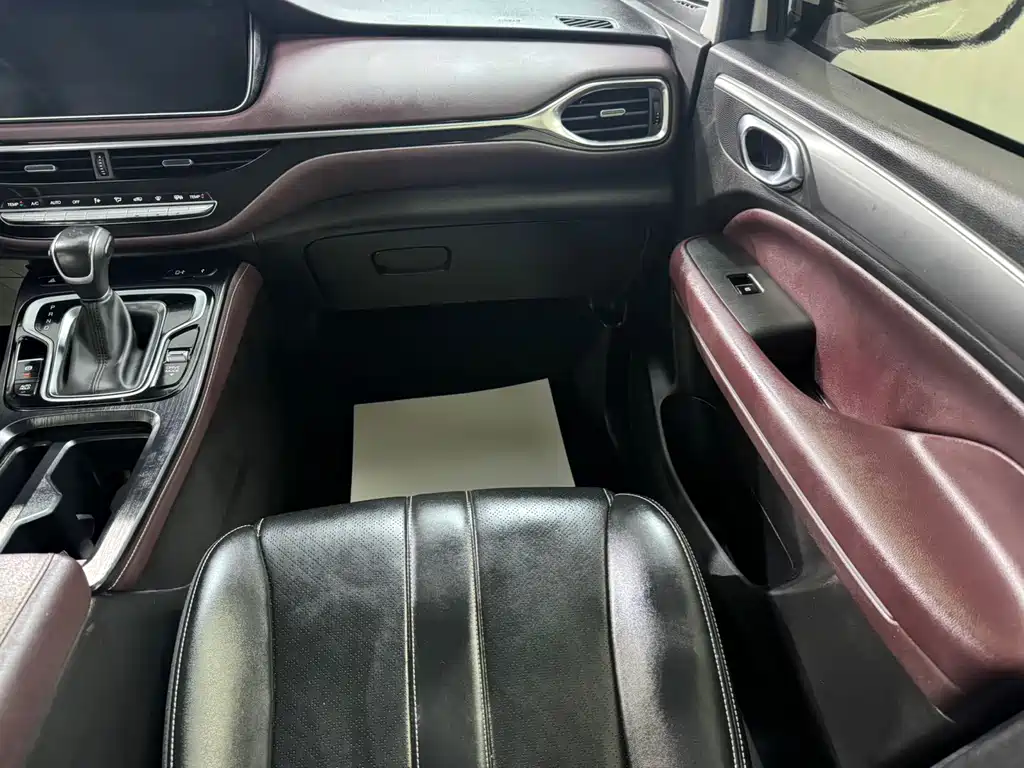 GAC Motor Trumpchi M6 — миниатюра 8