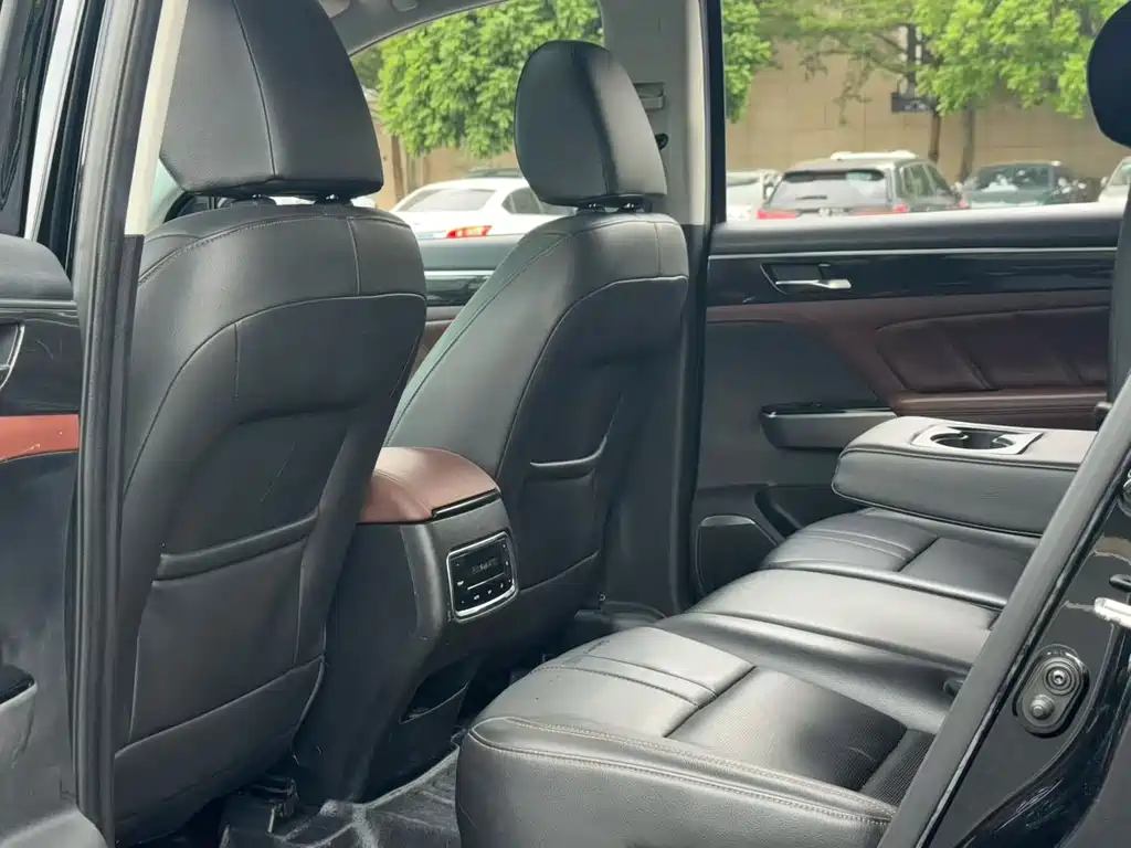 GAC Motor Trumpchi GS8 — миниатюра 10