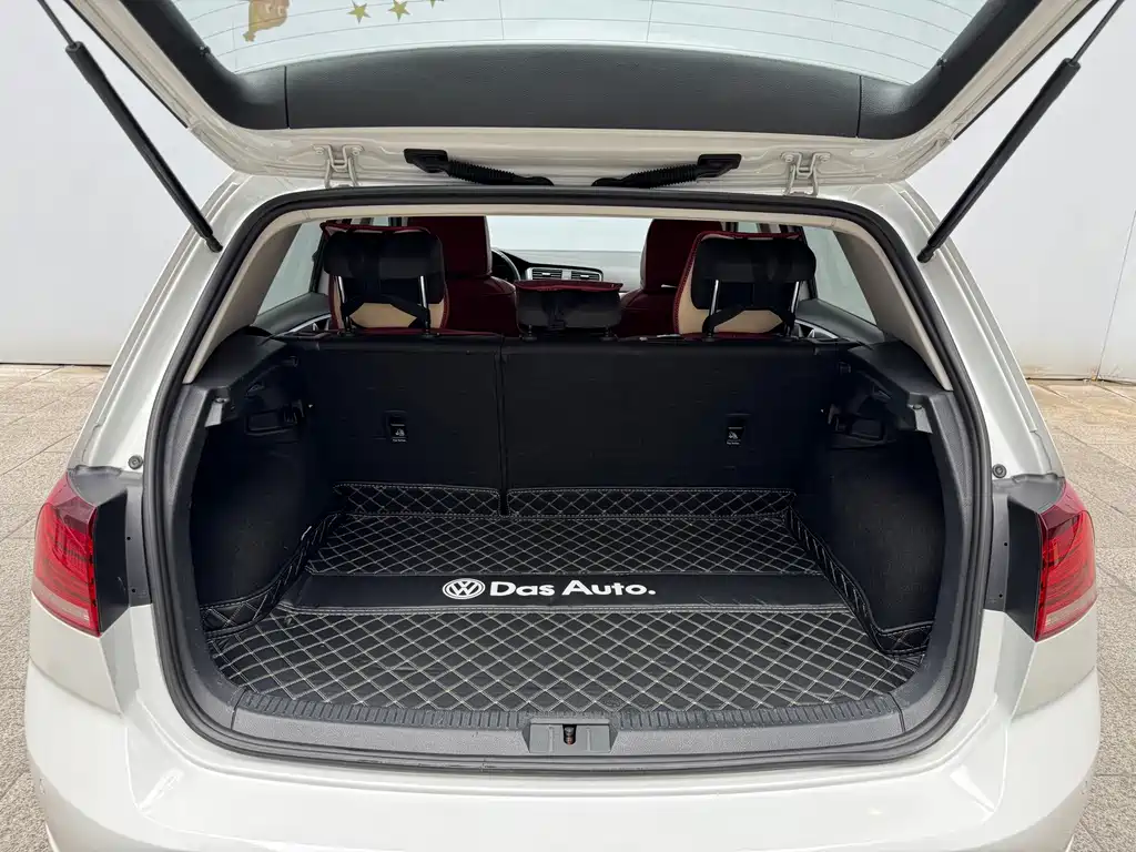 Volkswagen Golf — миниатюра 22