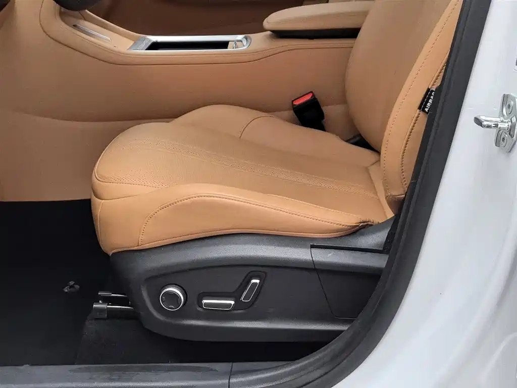 GEELY GALAXY GALAXY L7