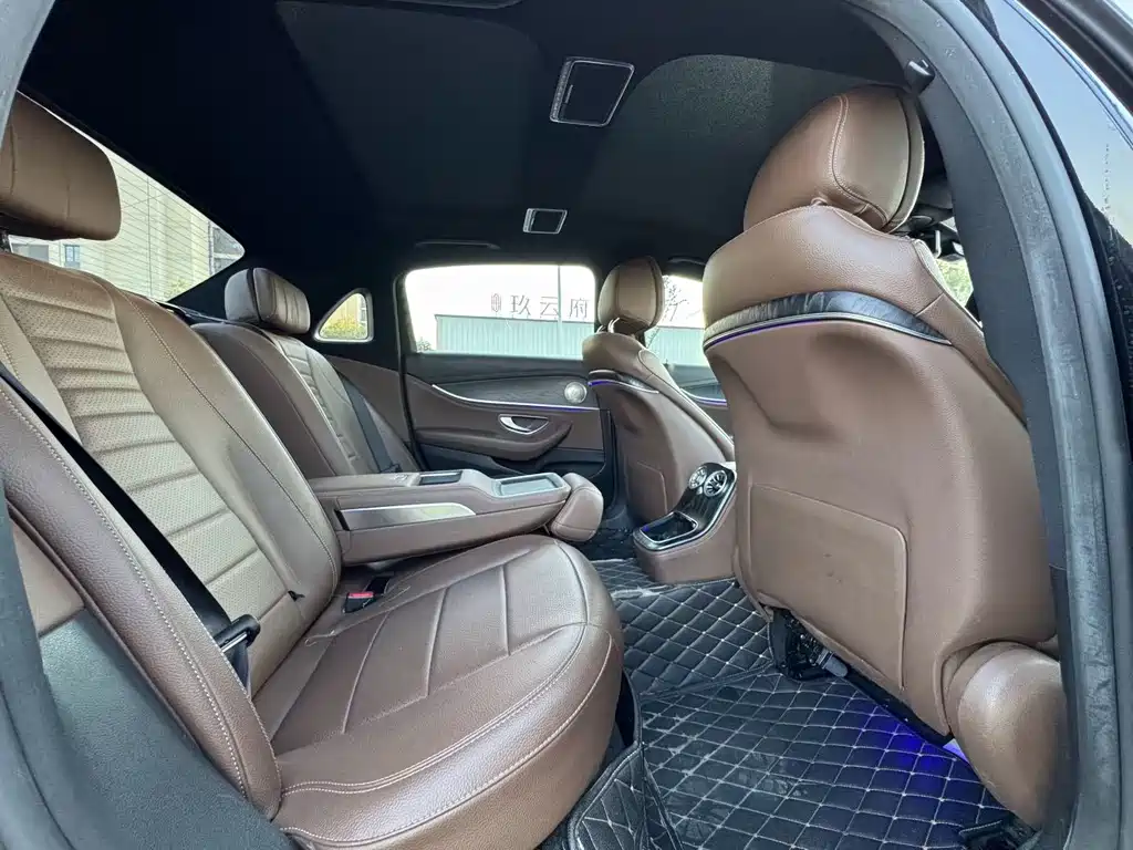 Mercedes-Benz E-Class New Energy — миниатюра 8