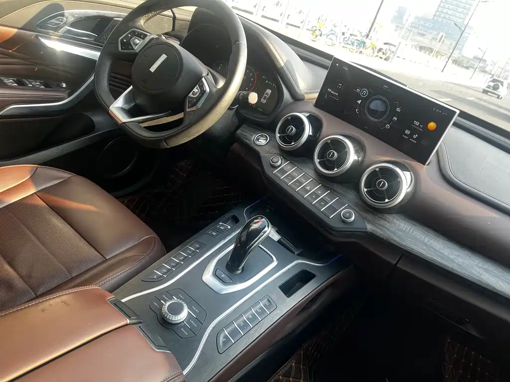 WEI PAI WEI BRAND VV7