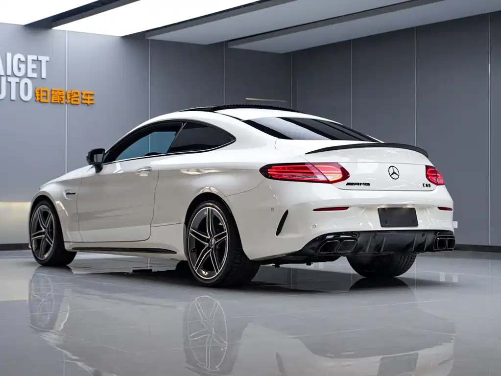 MERCEDES-BENZ C CLASS AMG