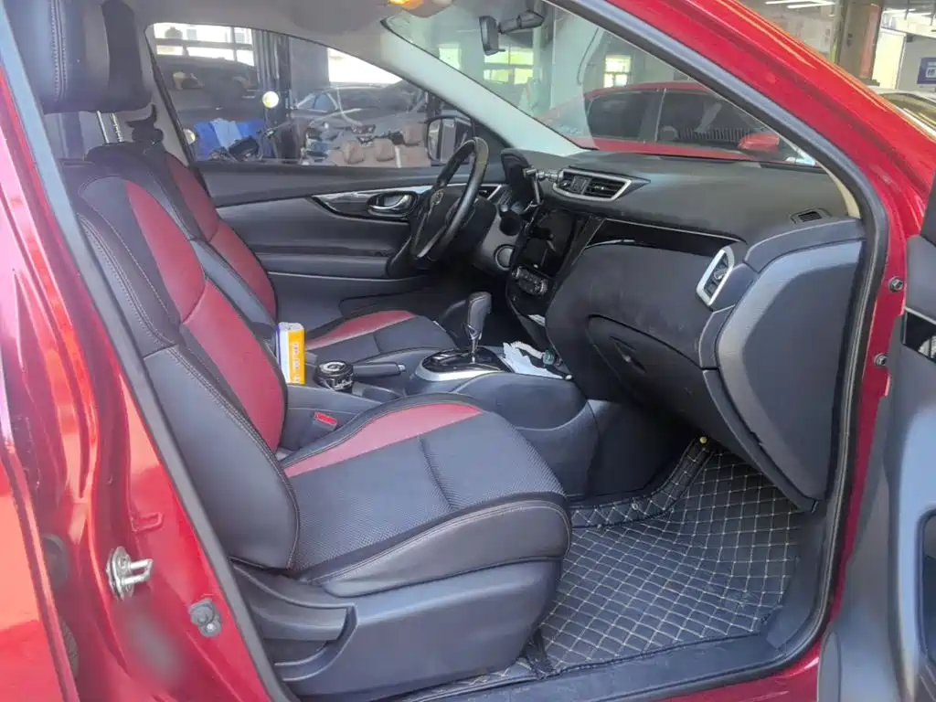 Nissan Qashqai — миниатюра 25