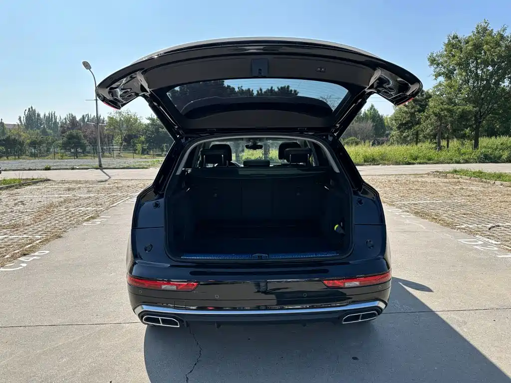Audi Q5L — миниатюра 8