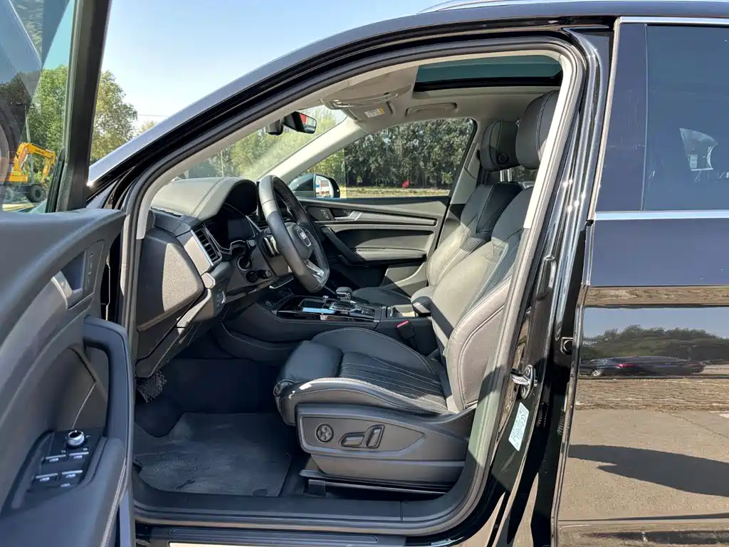 Audi Q5L — миниатюра 9