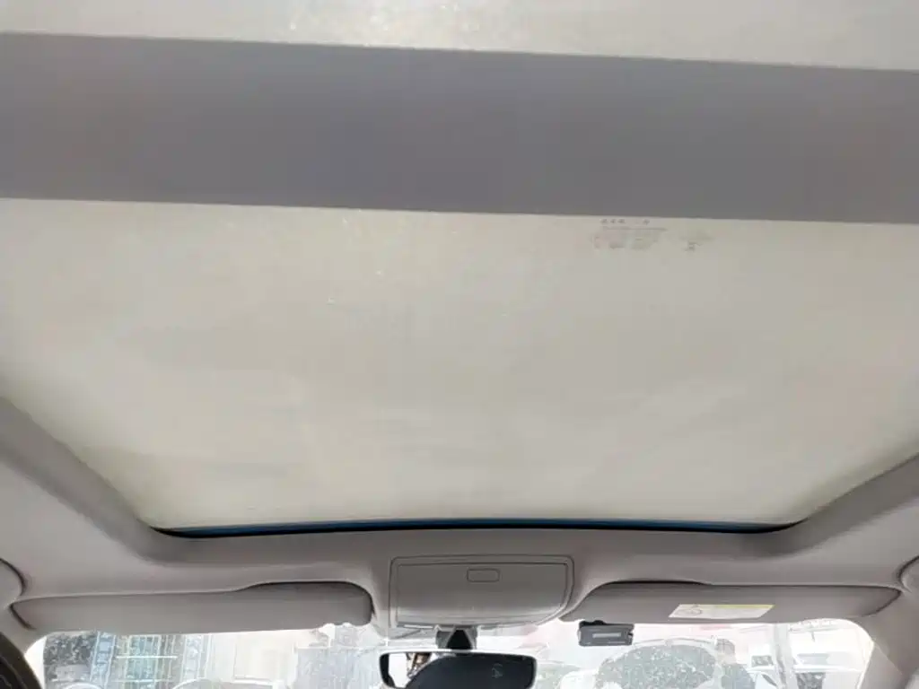 Volkswagen Tiguan L — миниатюра 18