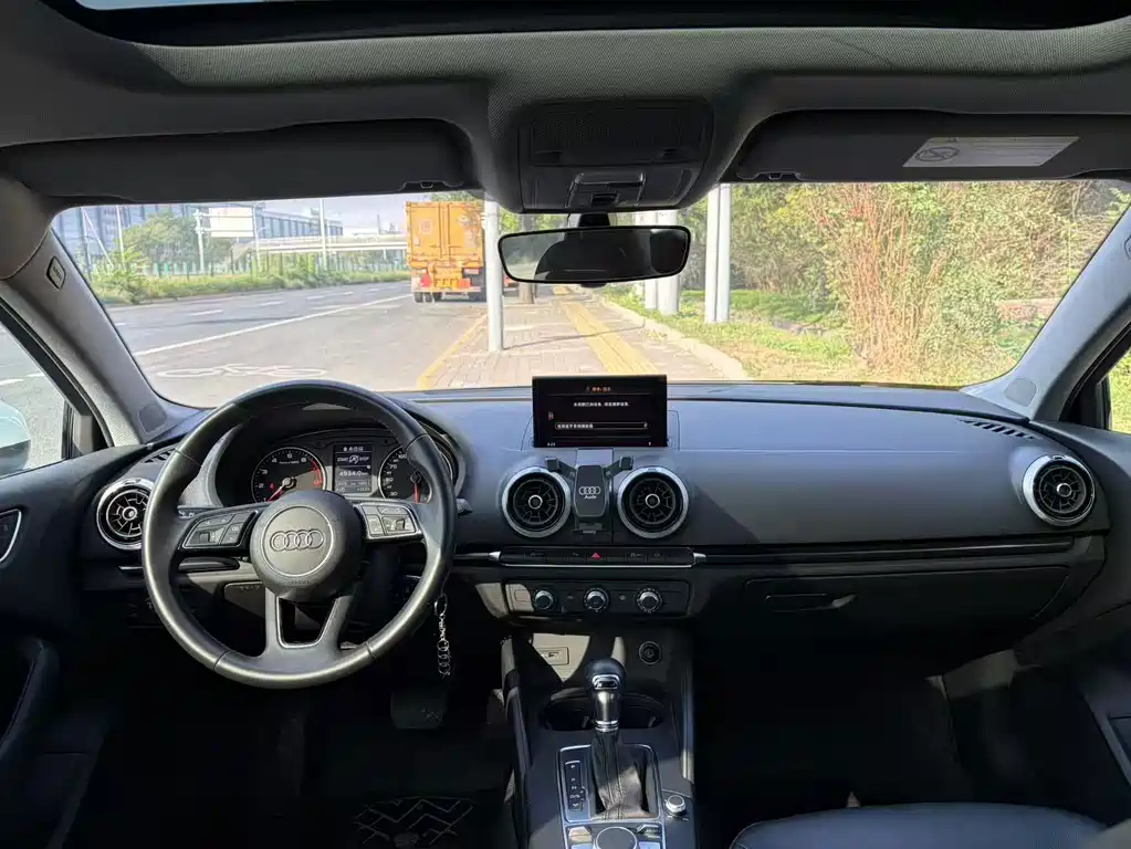 Audi A3 — миниатюра 11