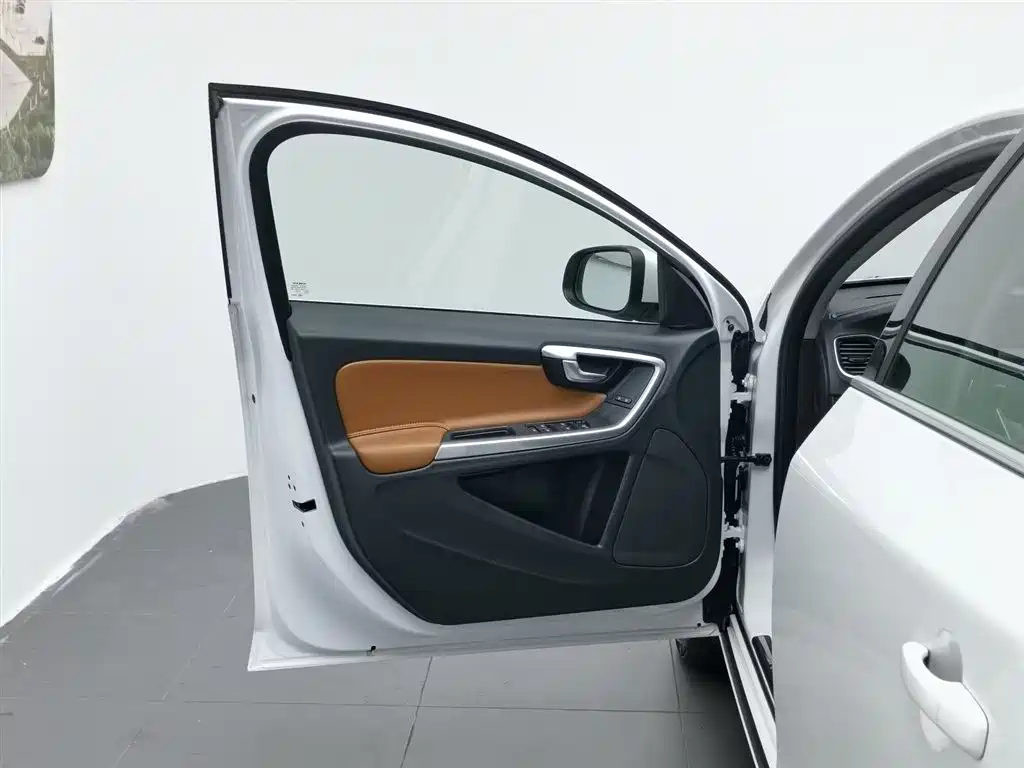 Volvo S60 2015 S60L 2.0T