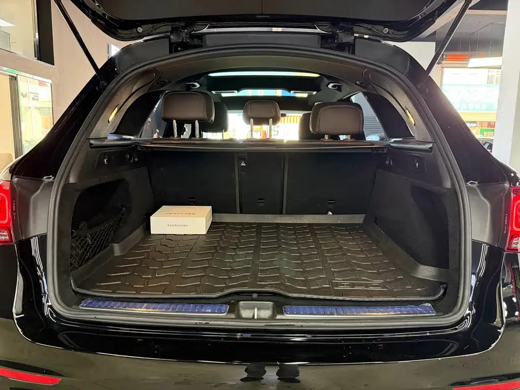 Mercedes-Benz GLC — миниатюра 24