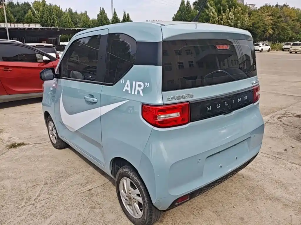 Wuling MINIEV — миниатюра 5