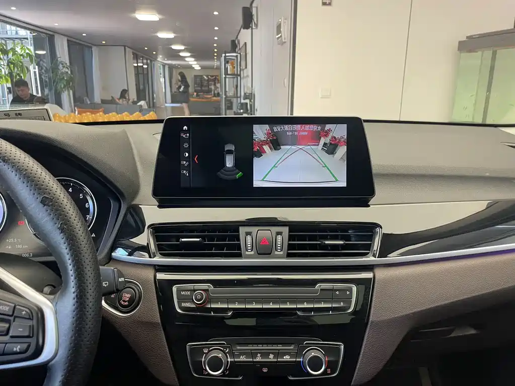 BMW X1 — миниатюра 11