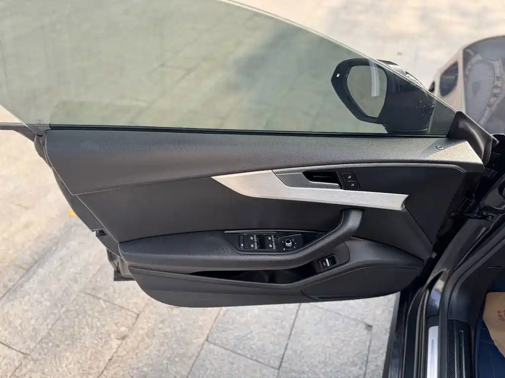 Audi A5 (Import) — миниатюра 7
