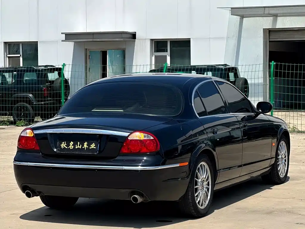 Jaguar S-TYPE — миниатюра 10