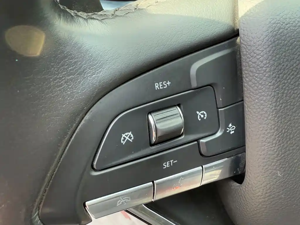 Cadillac XT6 — миниатюра 17