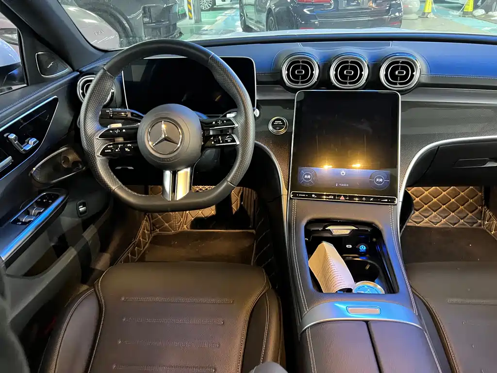 Mercedes-Benz C-Class — миниатюра 6