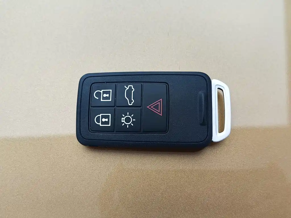 Volvo V40 — миниатюра 19