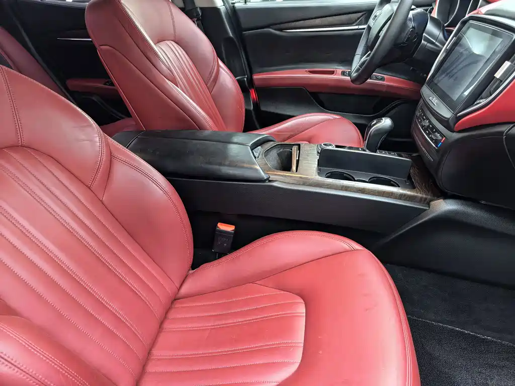 Maserati Ghibli — миниатюра 12