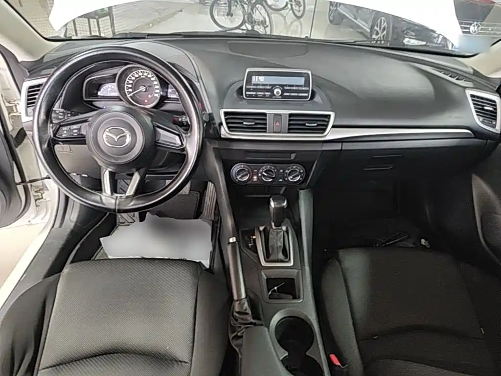 Mazda 3 Axela — миниатюра 10