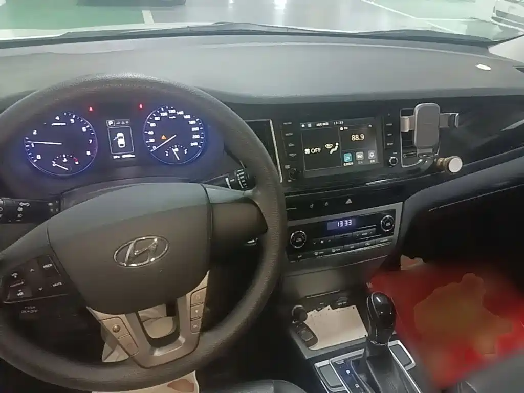 Hyundai Mistra — миниатюра 10