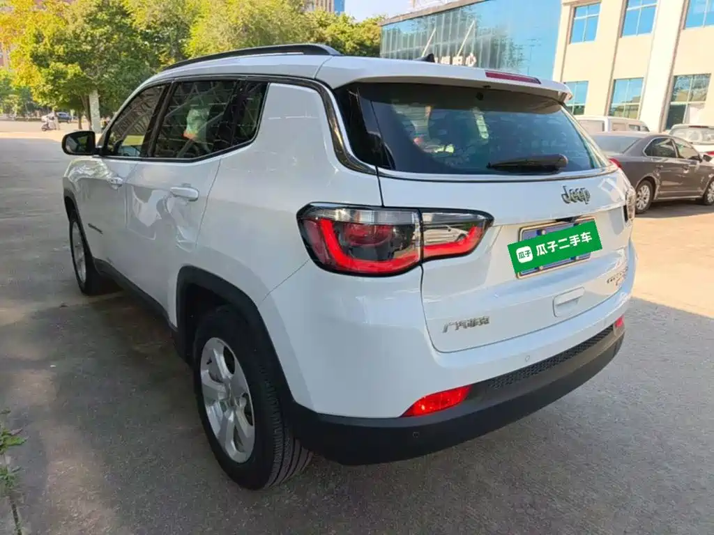 Jeep Compass — миниатюра 5