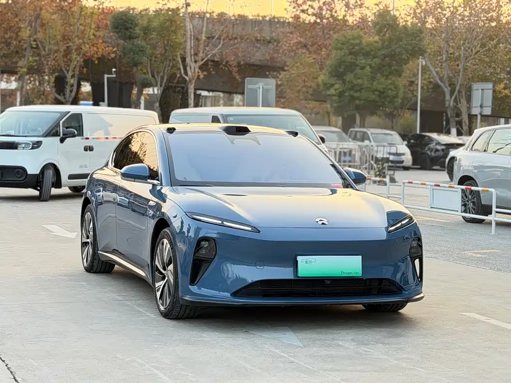 NIO NIO ET5