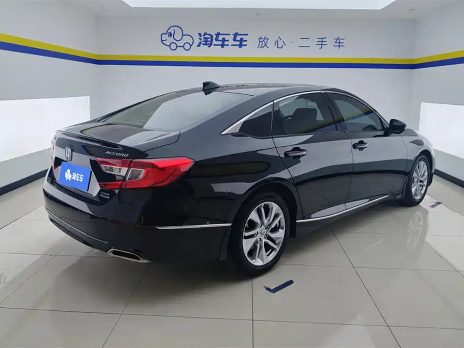 Honda Accord 2018 260TURBO Elite V