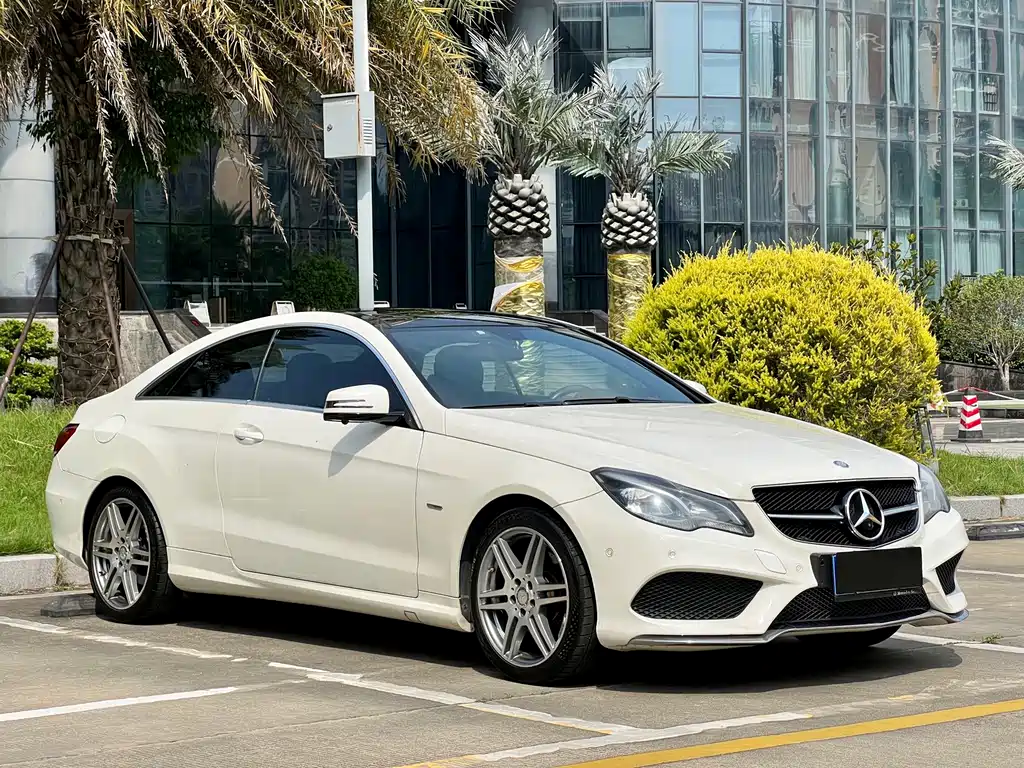 Mercedes-Benz E-Class (Import) — миниатюра 3