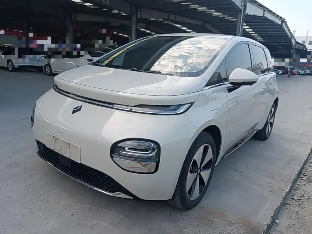 Baojun Yunduo — миниатюра 2