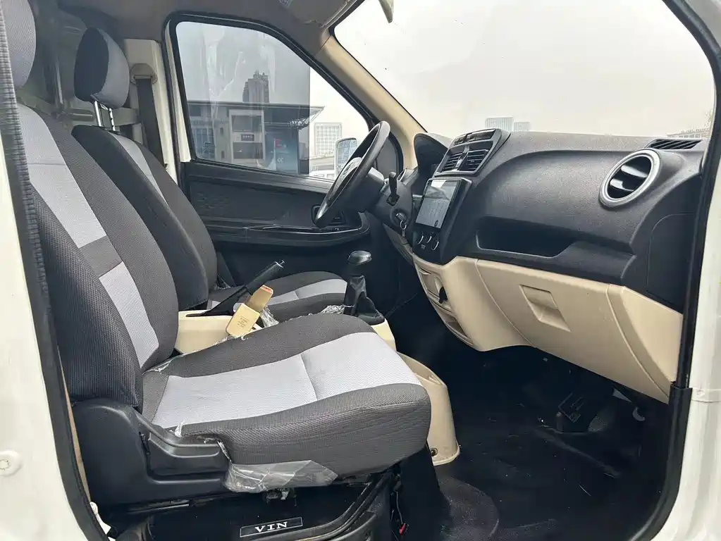 CHANGAN CHANGAN RUIXING EM80