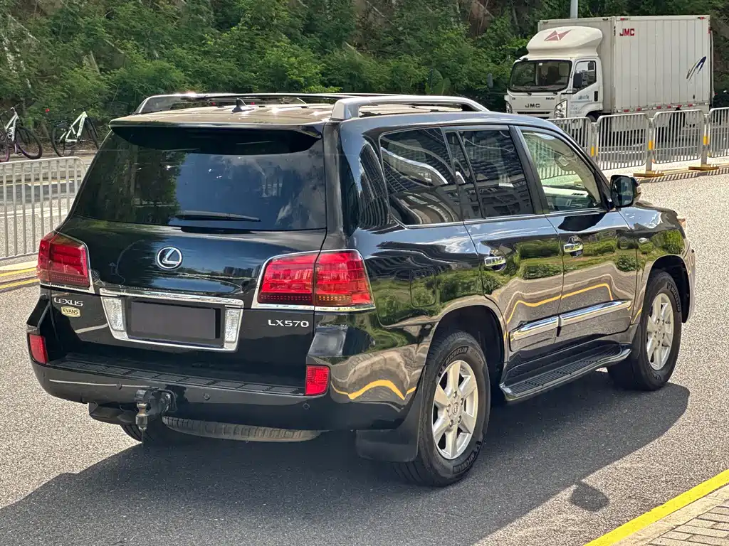 Lexus LX 2012 570