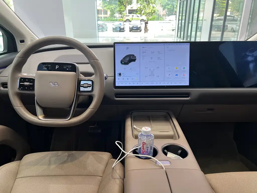 Li Auto Li i8 — миниатюра 6