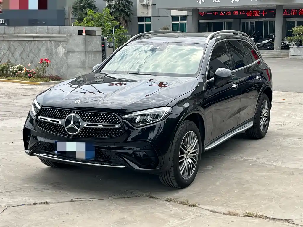 Mercedes-Benz GLC 2025