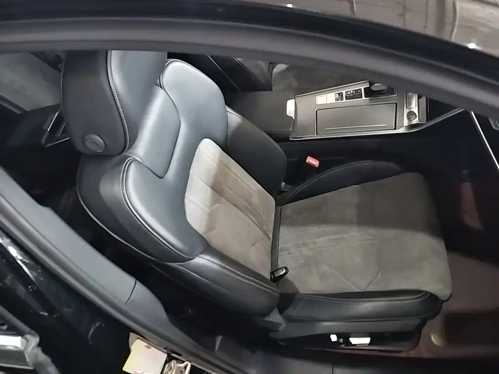 Audi A6L — миниатюра 25