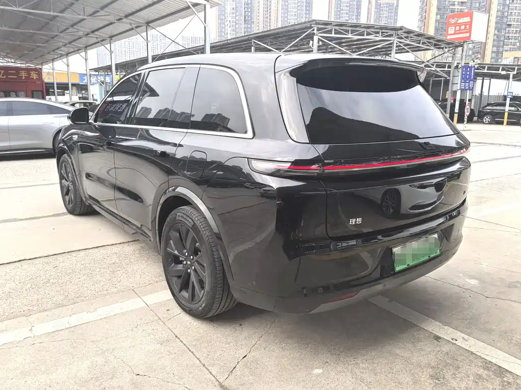 Li Auto IDEAL L8
