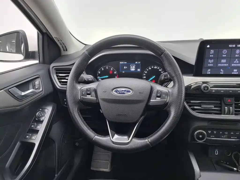 Ford Focus — миниатюра 11