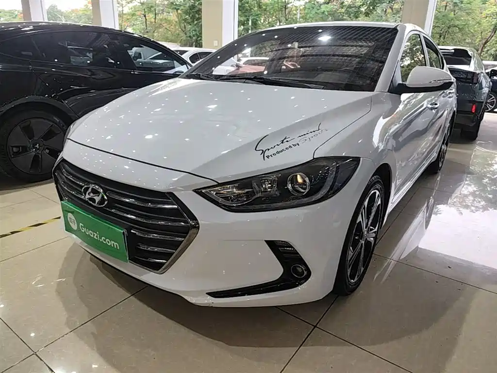 Hyundai Elantra 2019