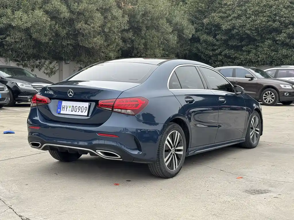 MERCEDES-BENZ A CLASS