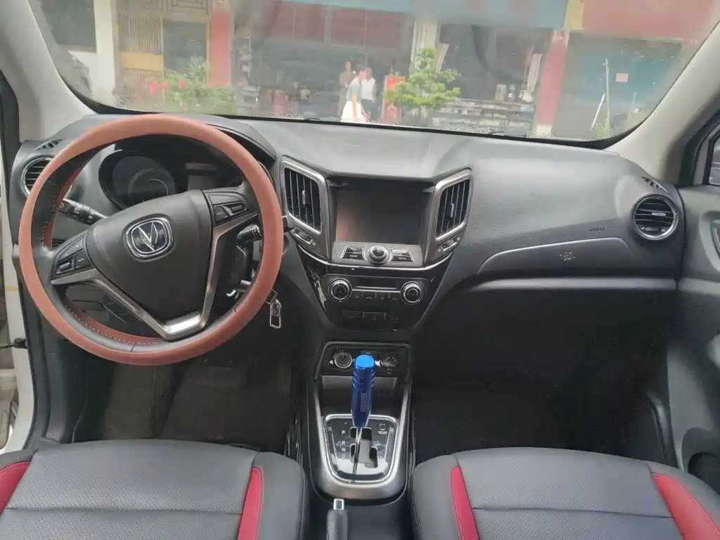 Changan CS15 — миниатюра 13
